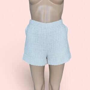 White and beige tweed shorts